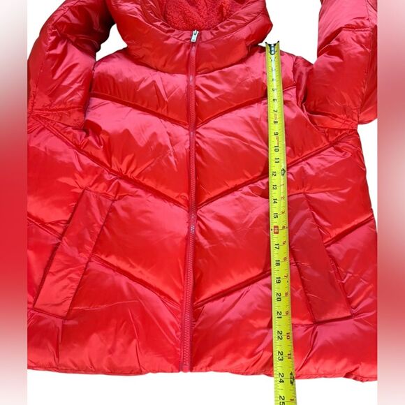 UGG Ronney Cropped Puffer Jacket Coat Womens Size Large Red - Picture 15 of 16